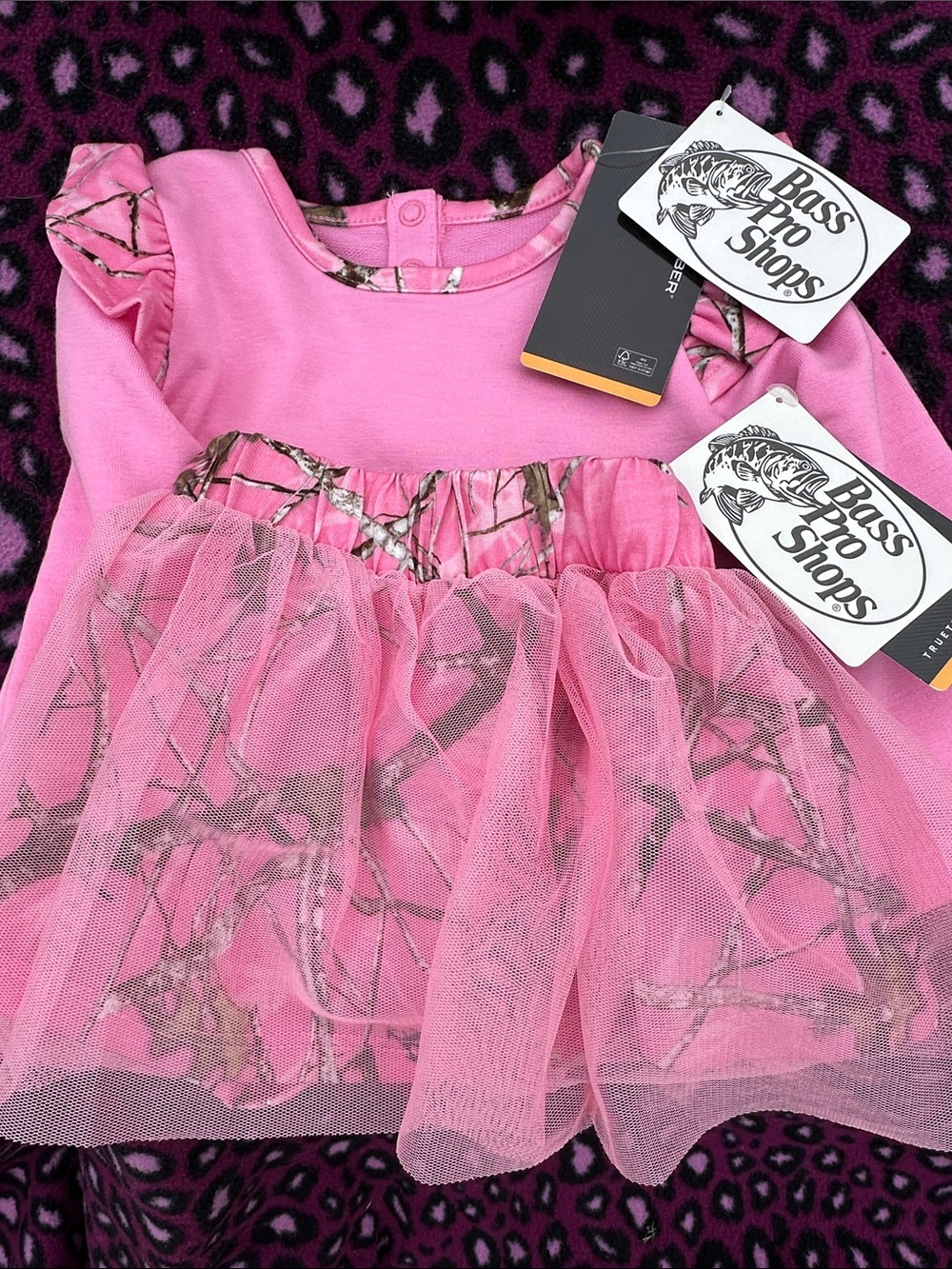 New with tags Pink camo set 6 months